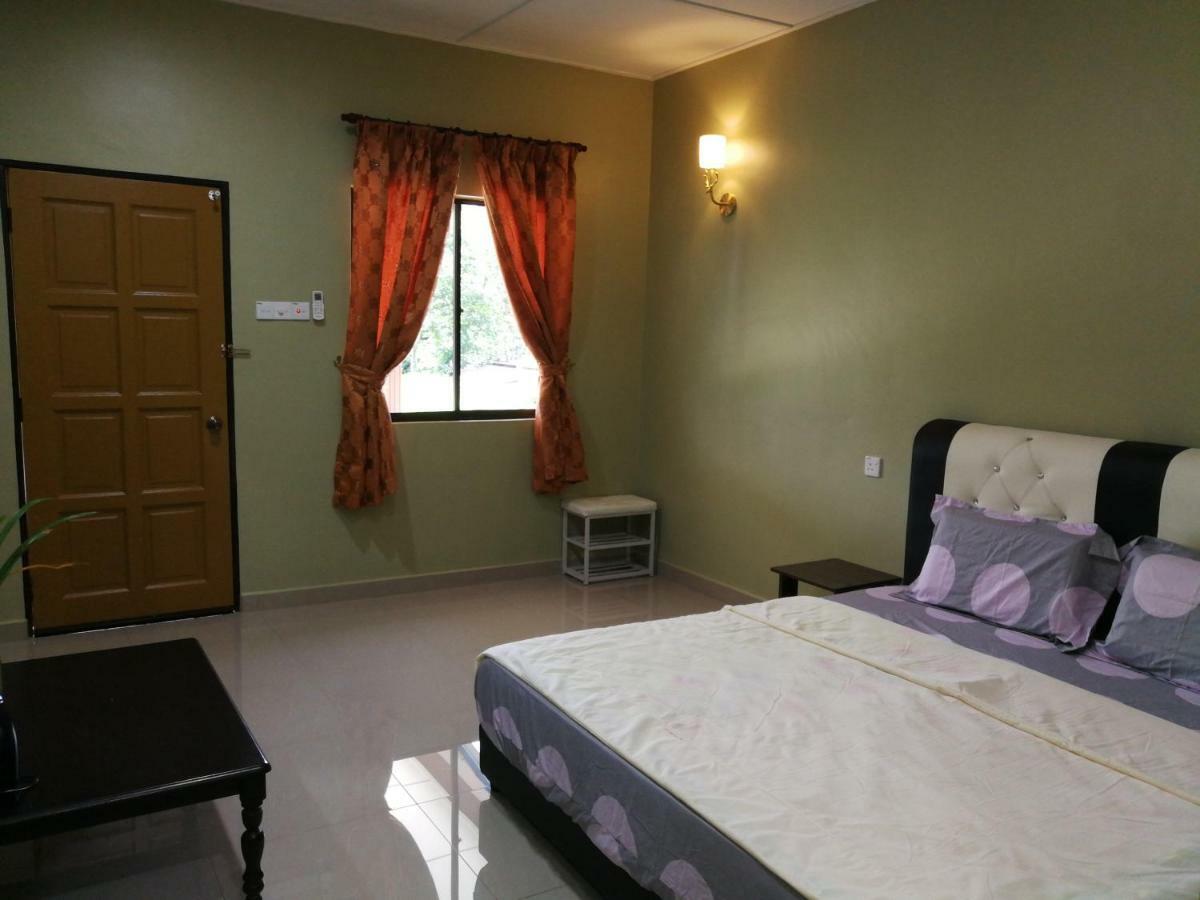 Country House Pulai Holiday Village Gua Musang Exterior photo